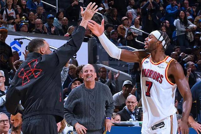 拉塞尔44分字母哥三双 湖人险胜雄鹿重回第九