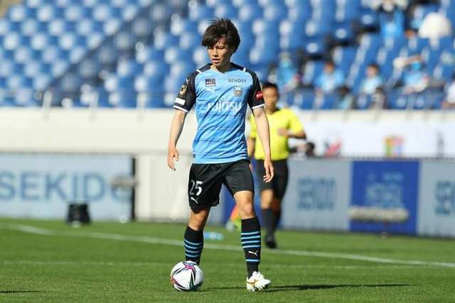 琼斯33+19+9新疆胜北控 王岚嵚28分同曦胜深圳